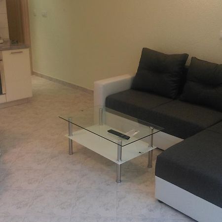 Mikuljan Apartments Stobreč Esterno foto