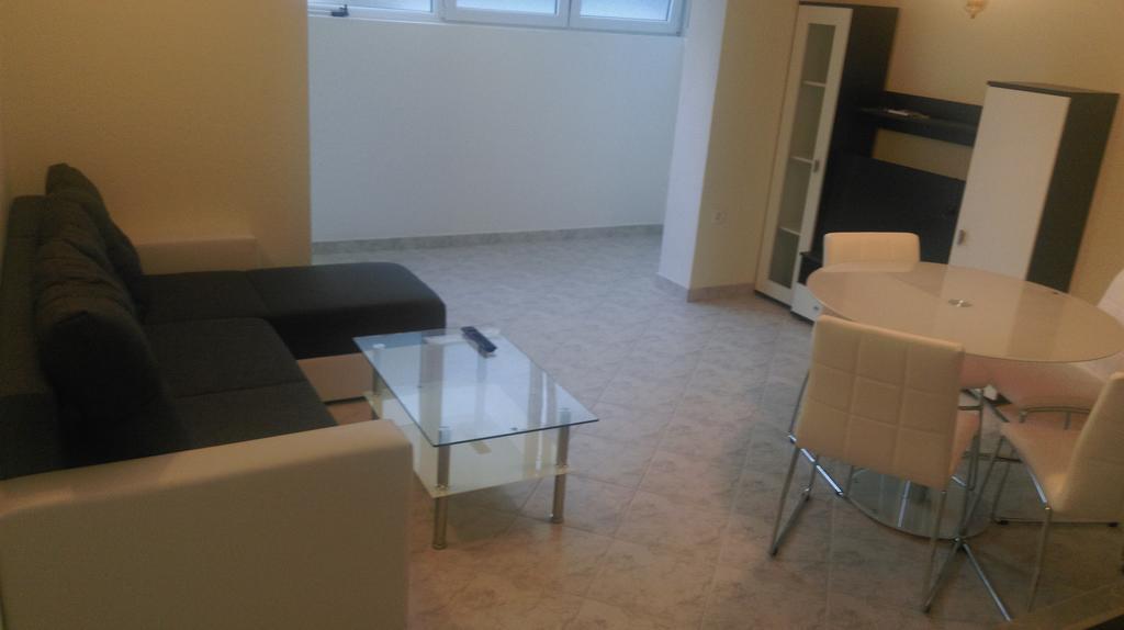 Mikuljan Apartments Stobreč Esterno foto